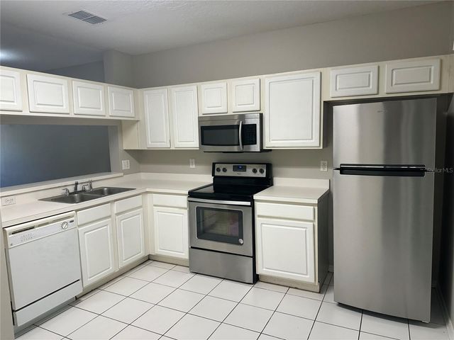 1239 KENNEWICK COURT, Wesley Chapel, FL 33543