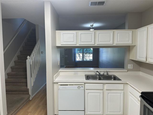 1239 KENNEWICK COURT, Wesley Chapel, FL 33543