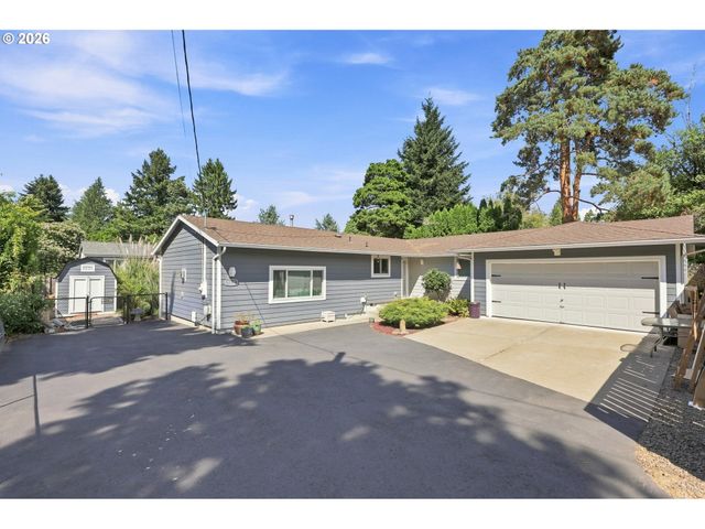 5327 Ne SIMPSON St, Portland, OR 97218
