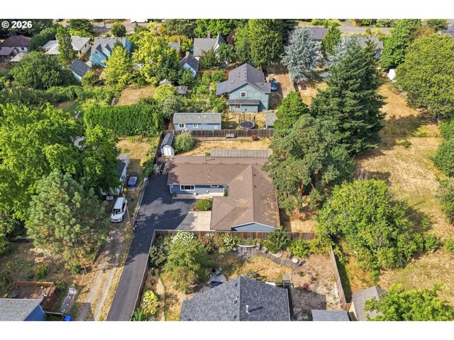5327 Ne SIMPSON St, Portland, OR 97218