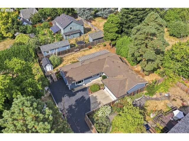 5327 Ne SIMPSON St, Portland, OR 97218