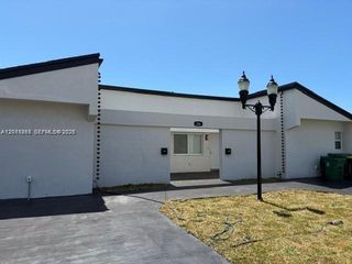206 NE 1st Court 1 North, Dania Beach, FL 33004