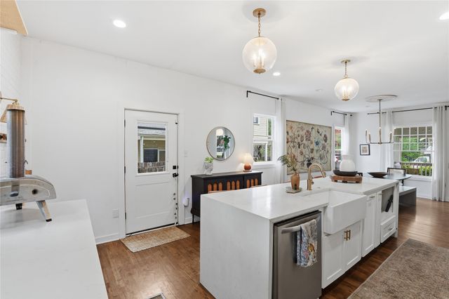2108 Washington Avenue, Fort Worth, TX 76110