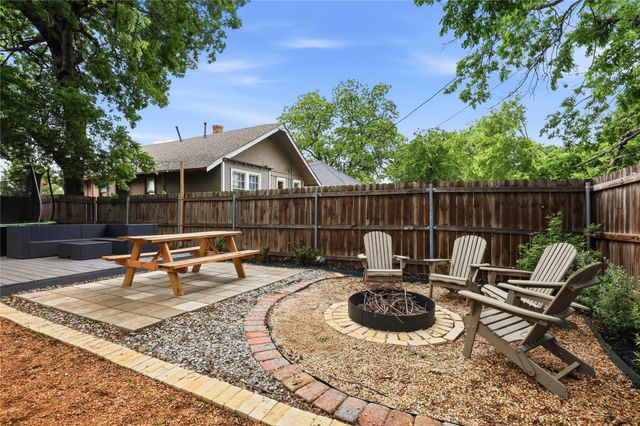 2108 Washington Avenue, Fort Worth, TX 76110