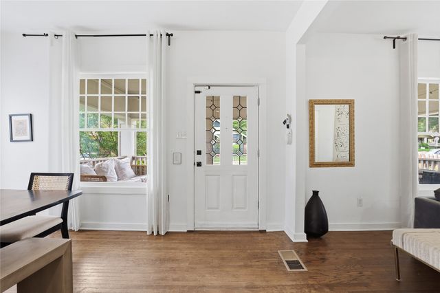 2108 Washington Avenue, Fort Worth, TX 76110