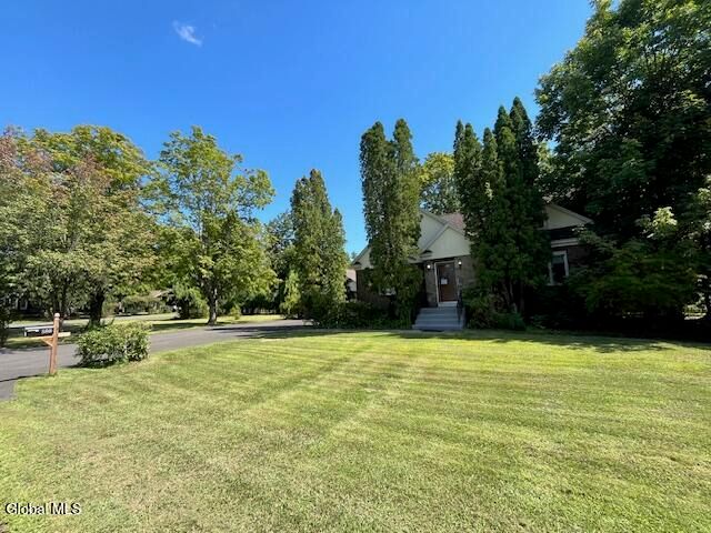 100 Lansing Road South, Colonie, NY 12304