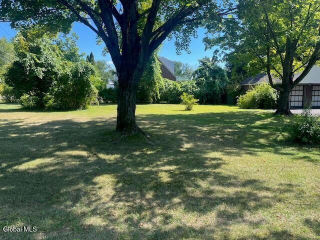 100 Lansing Road South, Colonie, NY 12304