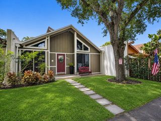 6870 NW 30th Avenue, Fort Lauderdale, FL 33309