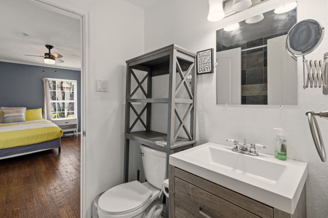 1012 Hilltop Drive, Irving, TX 75060