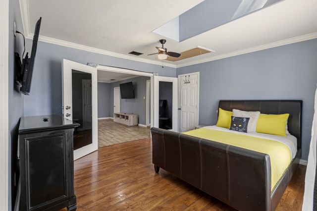 1012 Hilltop Drive, Irving, TX 75060