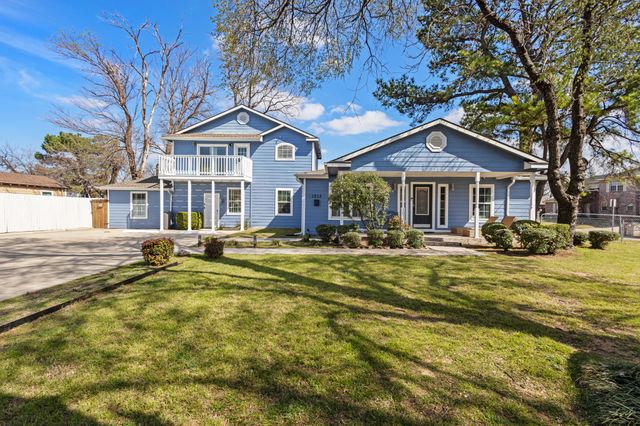 1012 Hilltop Drive, Irving, TX 75060