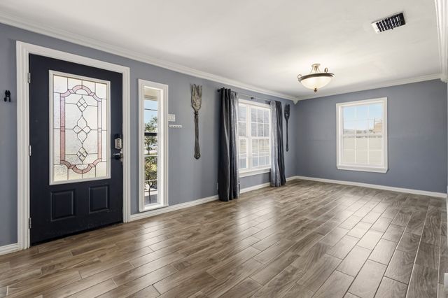 1012 Hilltop Drive, Irving, TX 75060