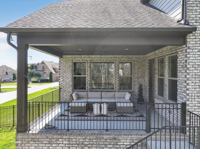 1034 Brighton Ln, Gallatin, TN 37066