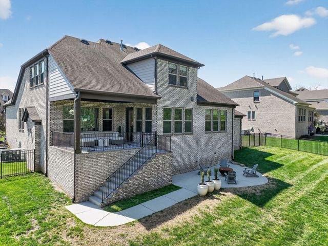 1034 Brighton Ln, Gallatin, TN 37066