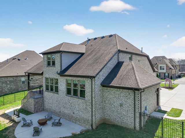 1034 Brighton Ln, Gallatin, TN 37066