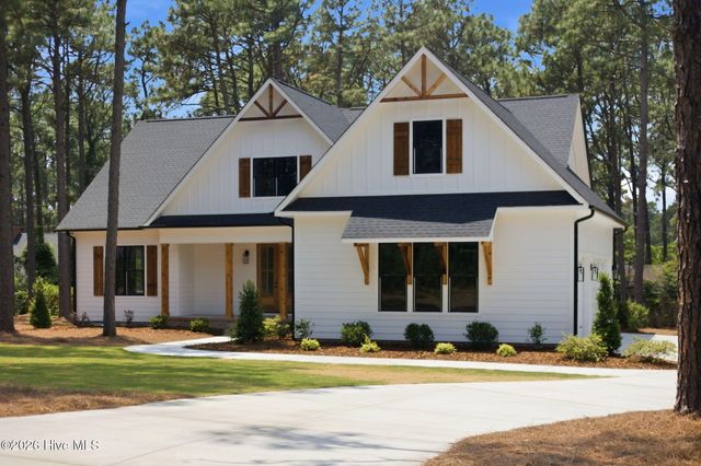 160 Midland Trail, Pinehurst, NC 28374