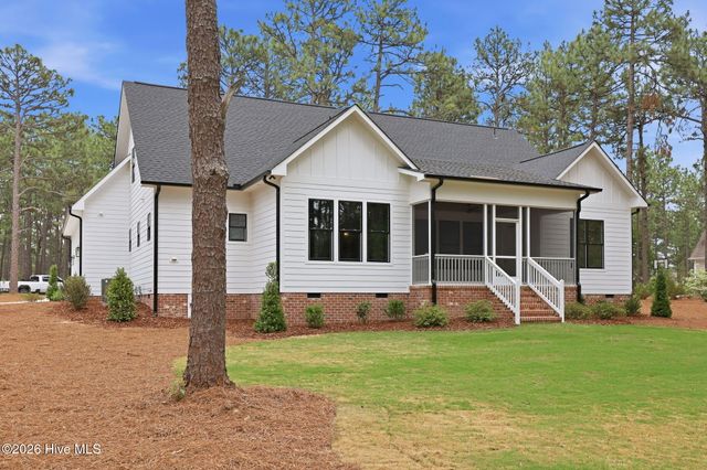 160 Midland Trail, Pinehurst, NC 28374