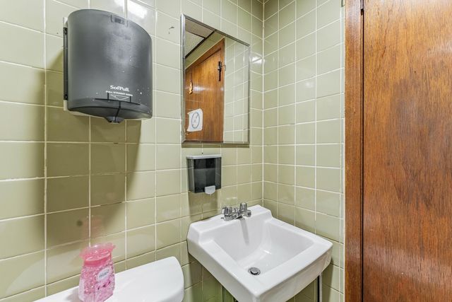 5418 W North Avenue, Chicago, IL 60639