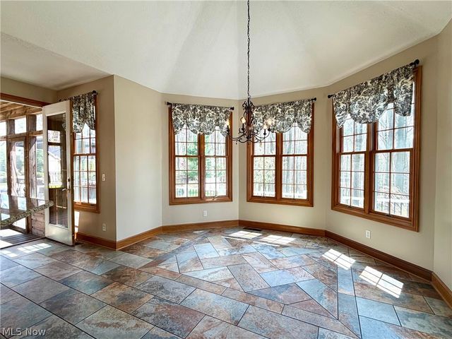 11625 Regent Park Drive, Chardon, OH 44024