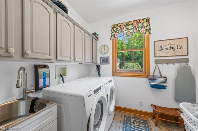 11625 Regent Park Drive, Chardon, OH 44024
