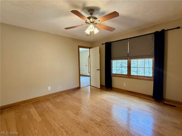 11625 Regent Park Drive, Chardon, OH 44024