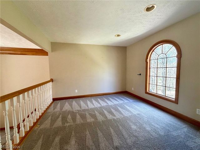 11625 Regent Park Drive, Chardon, OH 44024
