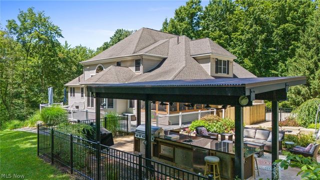 11625 Regent Park Drive, Chardon, OH 44024