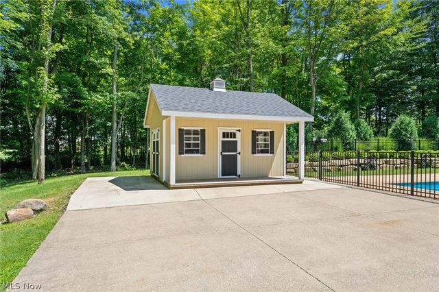 11625 Regent Park Drive, Chardon, OH 44024