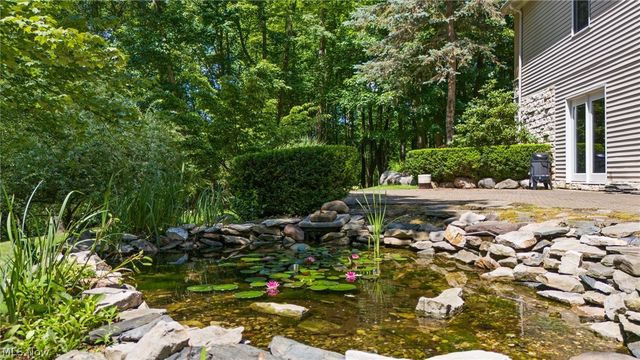 11625 Regent Park Drive, Chardon, OH 44024