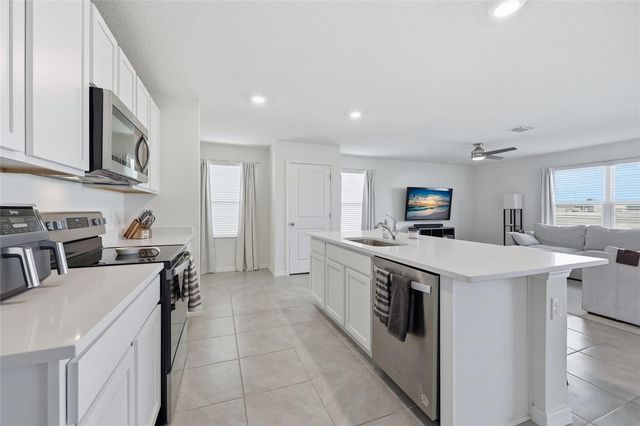 24706 NW 11TH PLACE, Newberry, FL 32669