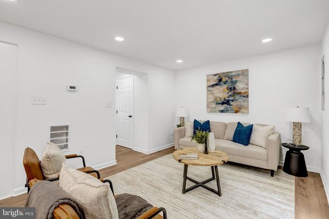8079 STEEPLE CHASE CT, Springfield, VA 22153