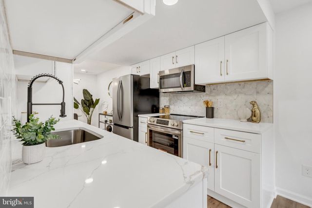 8079 STEEPLE CHASE CT, Springfield, VA 22153