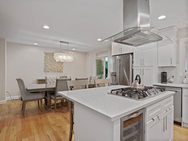 38 Kathwood Road, White Plains, NY 10607