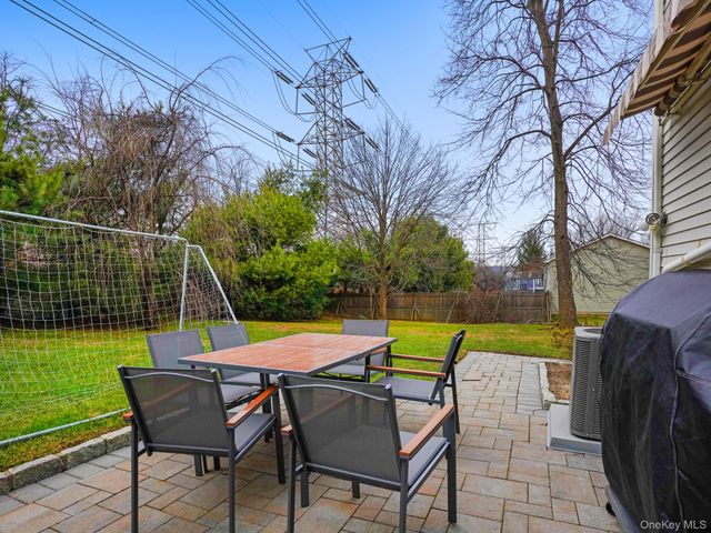 38 Kathwood Road, White Plains, NY 10607