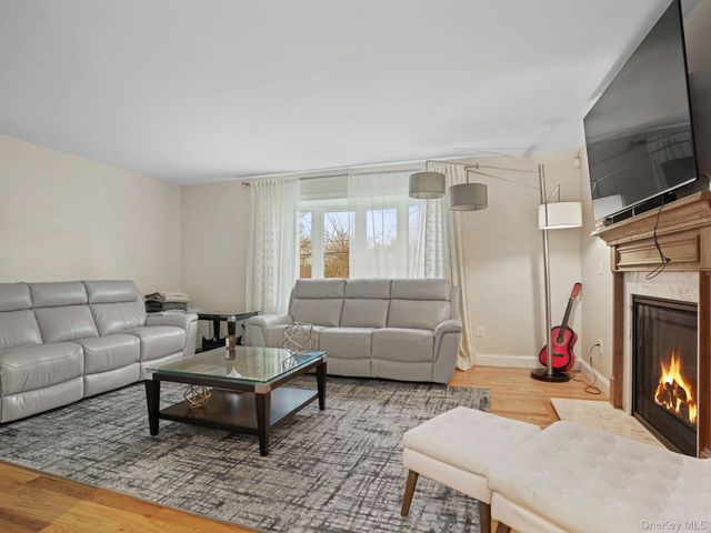 38 Kathwood Road, White Plains, NY 10607