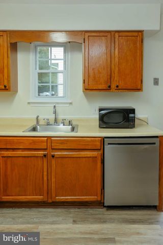5 REACHING CIR, Baltimore, MD 21221