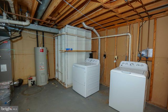 5 REACHING CIR, Baltimore, MD 21221