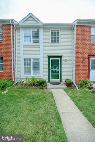 5 REACHING CIR, Baltimore, MD 21221