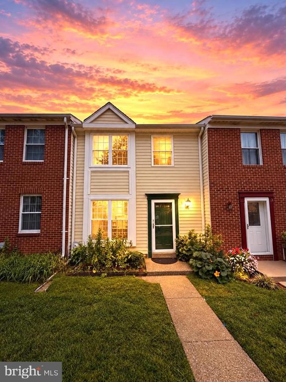 5 REACHING CIR, Baltimore, MD 21221