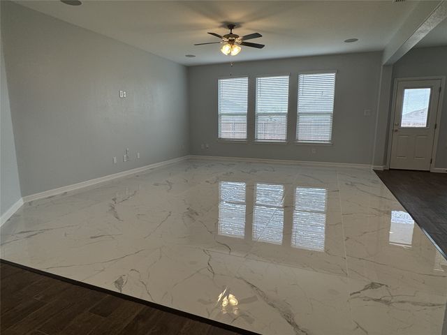 2511 Allview Lane, Glenn Heights, TX 75154