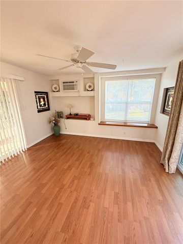 551 E SEMINOLE DRIVE, Venice, FL 34293