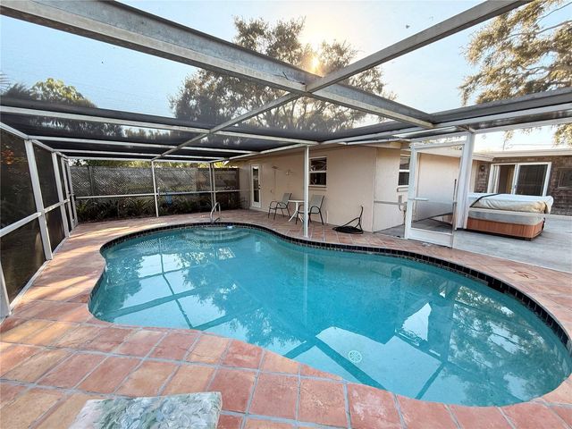 551 E SEMINOLE DRIVE, Venice, FL 34293