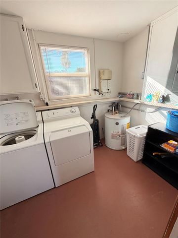 551 E SEMINOLE DRIVE, Venice, FL 34293