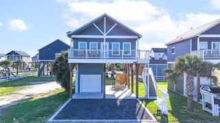 1062 Shady Lane, Gilchrist, TX 77617