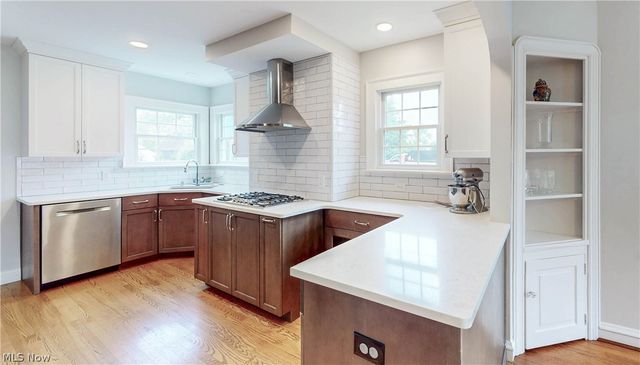 2616 Traymore Road, University Heights, OH 44118
