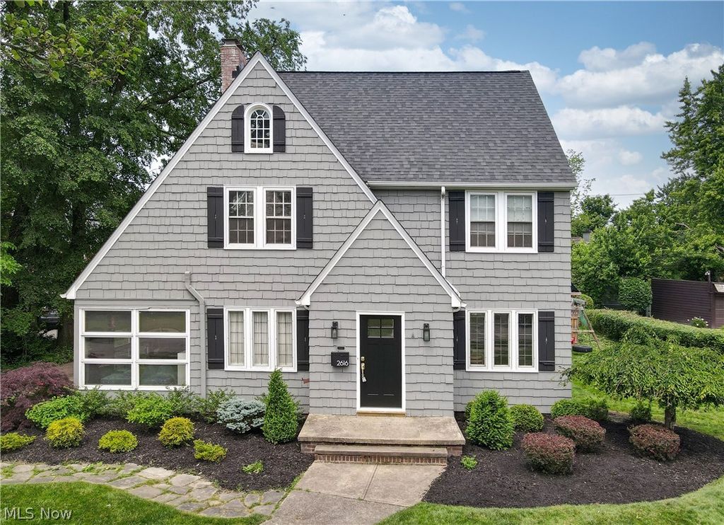2616 Traymore Road, University Heights, OH 44118