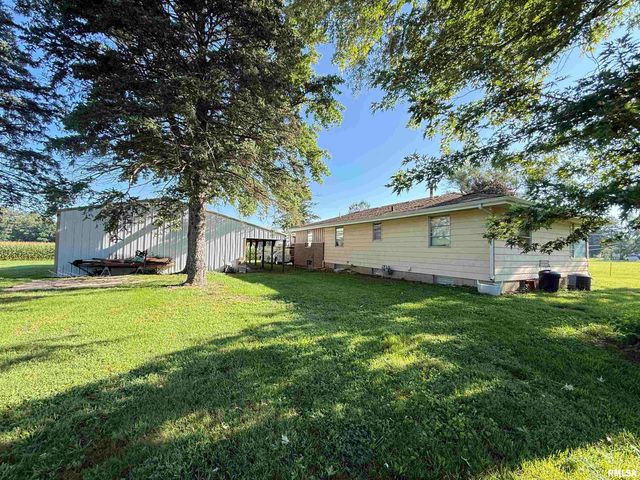 1005 SPRING BAY Road, East Peoria, IL 61611