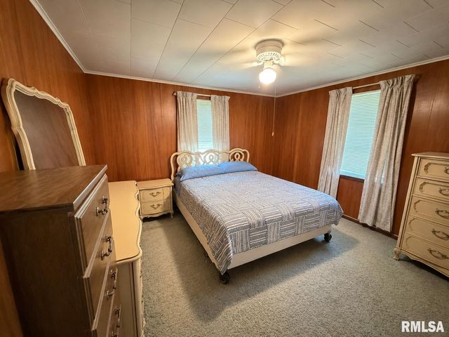 1005 SPRING BAY Road, East Peoria, IL 61611