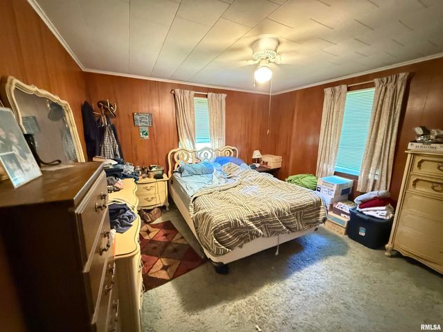 1005 SPRING BAY Road, East Peoria, IL 61611