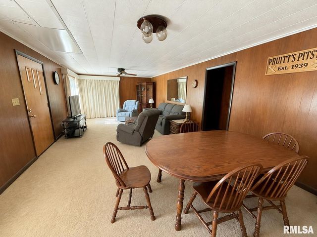 1005 SPRING BAY Road, East Peoria, IL 61611